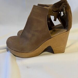 Free People Clogs sz 7